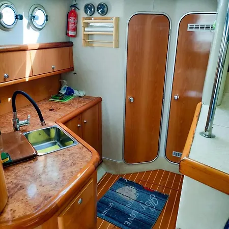 Mic Nic Bateau-hôtel