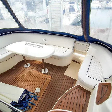 Mic Nic Bateau-hôtel *