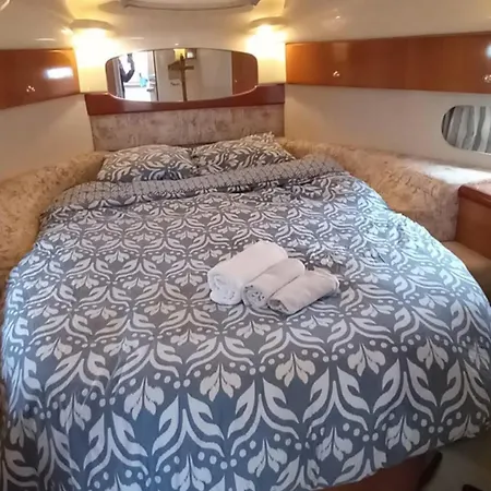 Bateau-hôtel Mic Nic
